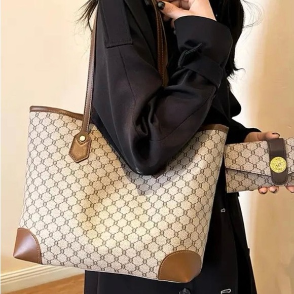 NWT Elegant Brown and Gray Coated Canvas Tote Bag & Wallet With Dustbags - Picture 2 of 6